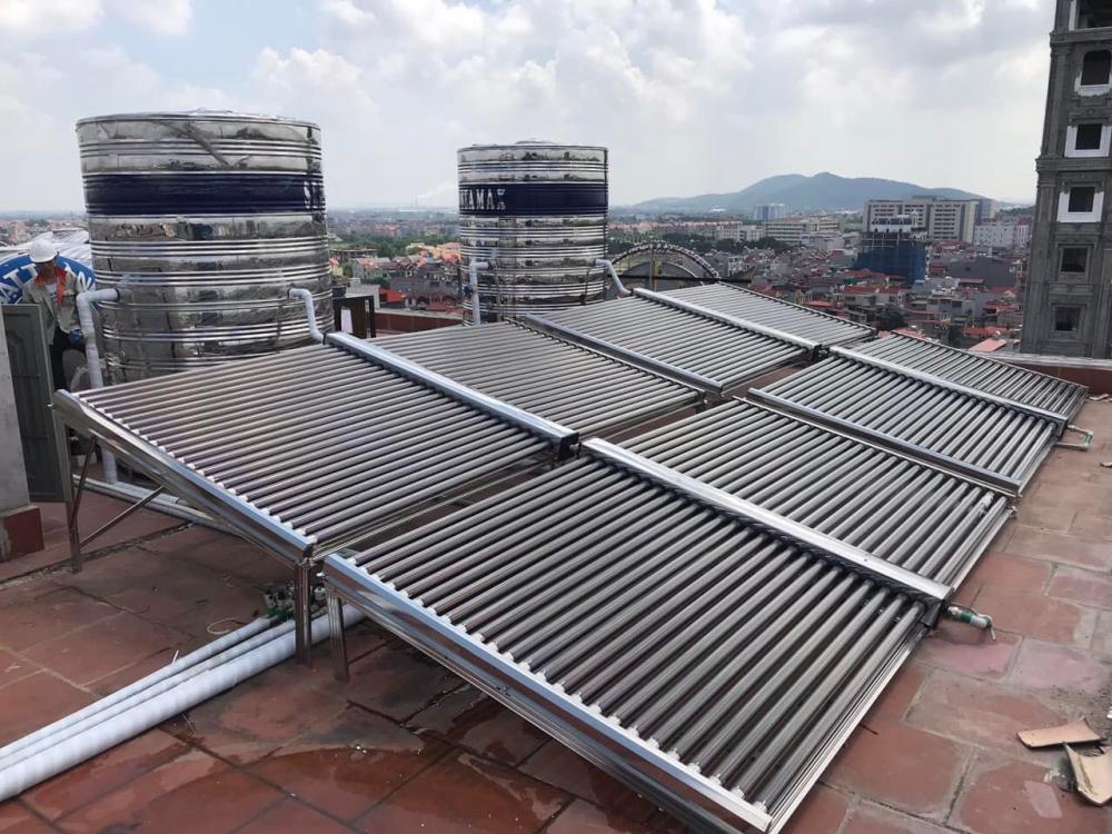 ĐẶC ĐIỂM CỦA  MÁY NĂNG LƯỢNG MẶT TRỜI DẠNG TẤM